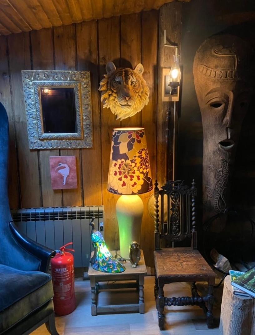 Jungle Cabin Martin Mill Екстериор снимка