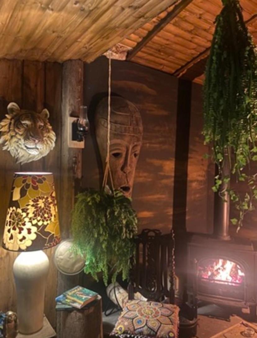 Jungle Cabin Martin Mill Екстериор снимка